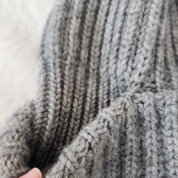 TopShop Pom‎ Pom Gray Winter Hat Beanie - Picture 5 of 11